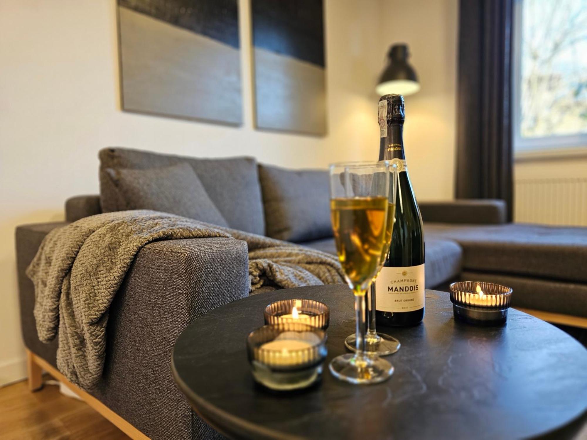 Urban Apartments Premium No 3, Free Private Parking, Self Check-In Chorzow Bagian luar foto